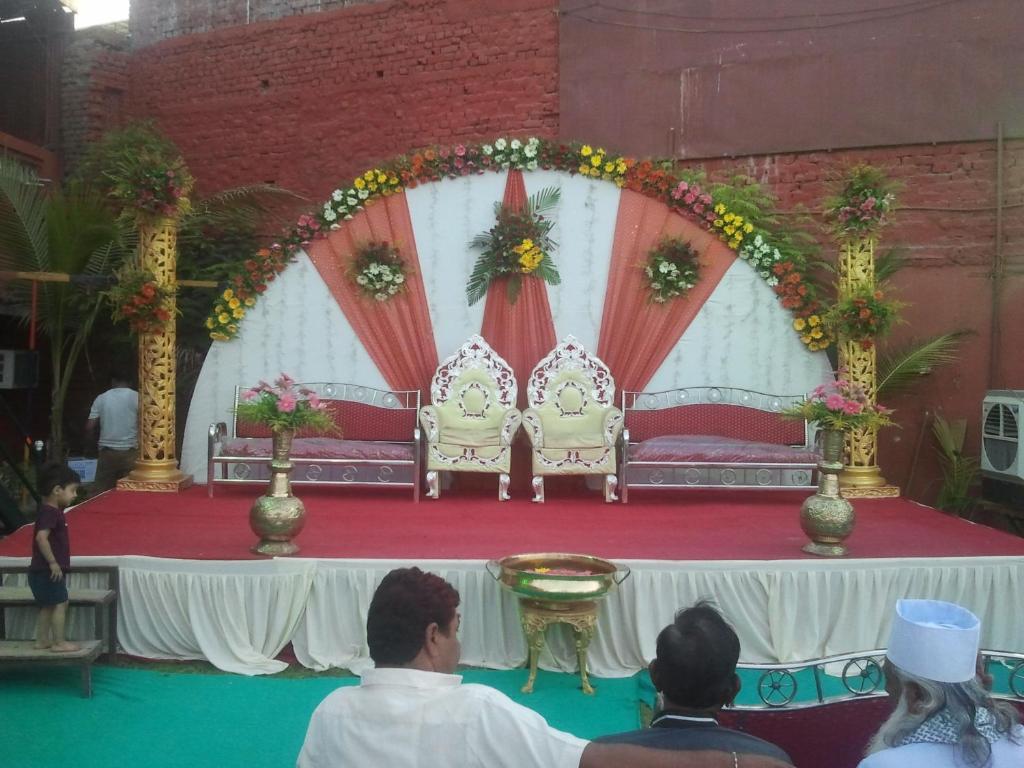Royal Hotel Ahmedabad Exterior foto